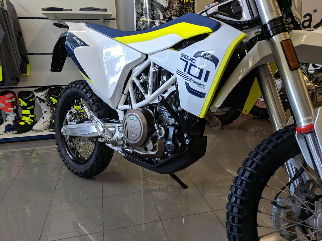 Passenger Pegs Husqvarna 701 SM & Enduro – AXIIS EA